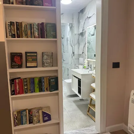 Isea Апартаменты Корча