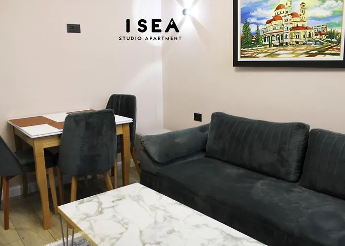 Isea Apartment *